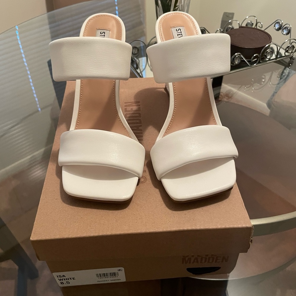 Steve Madden heel